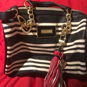 Betsy Johnson crossbody purse black/white/red